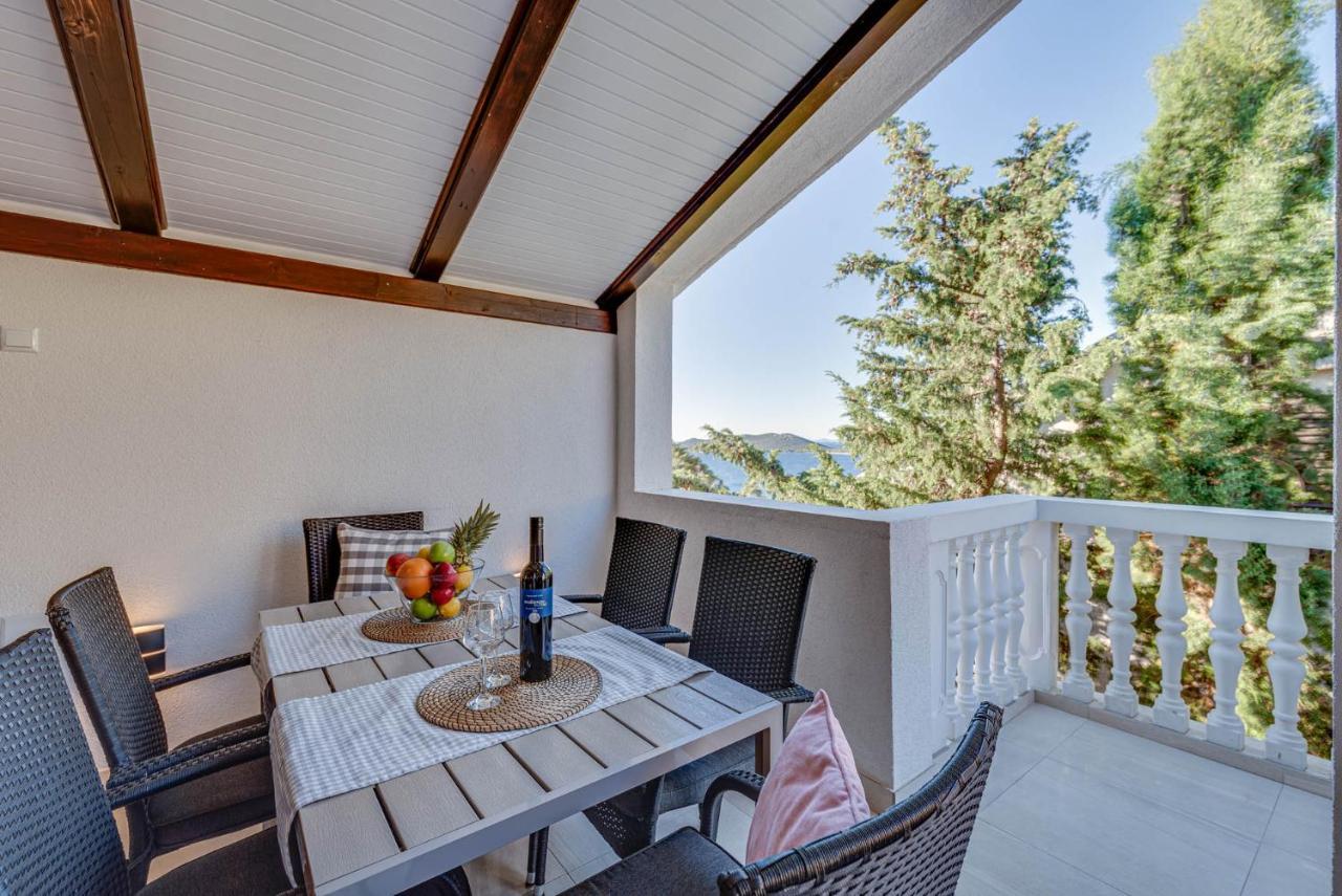 Apartments Fijan Драге Экстерьер фото